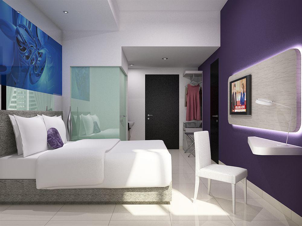 G Suites Hotel By Amithya Сурабая Экстерьер фото