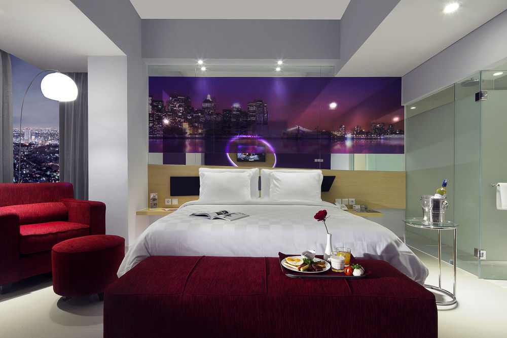 G Suites Hotel By Amithya Сурабая Экстерьер фото